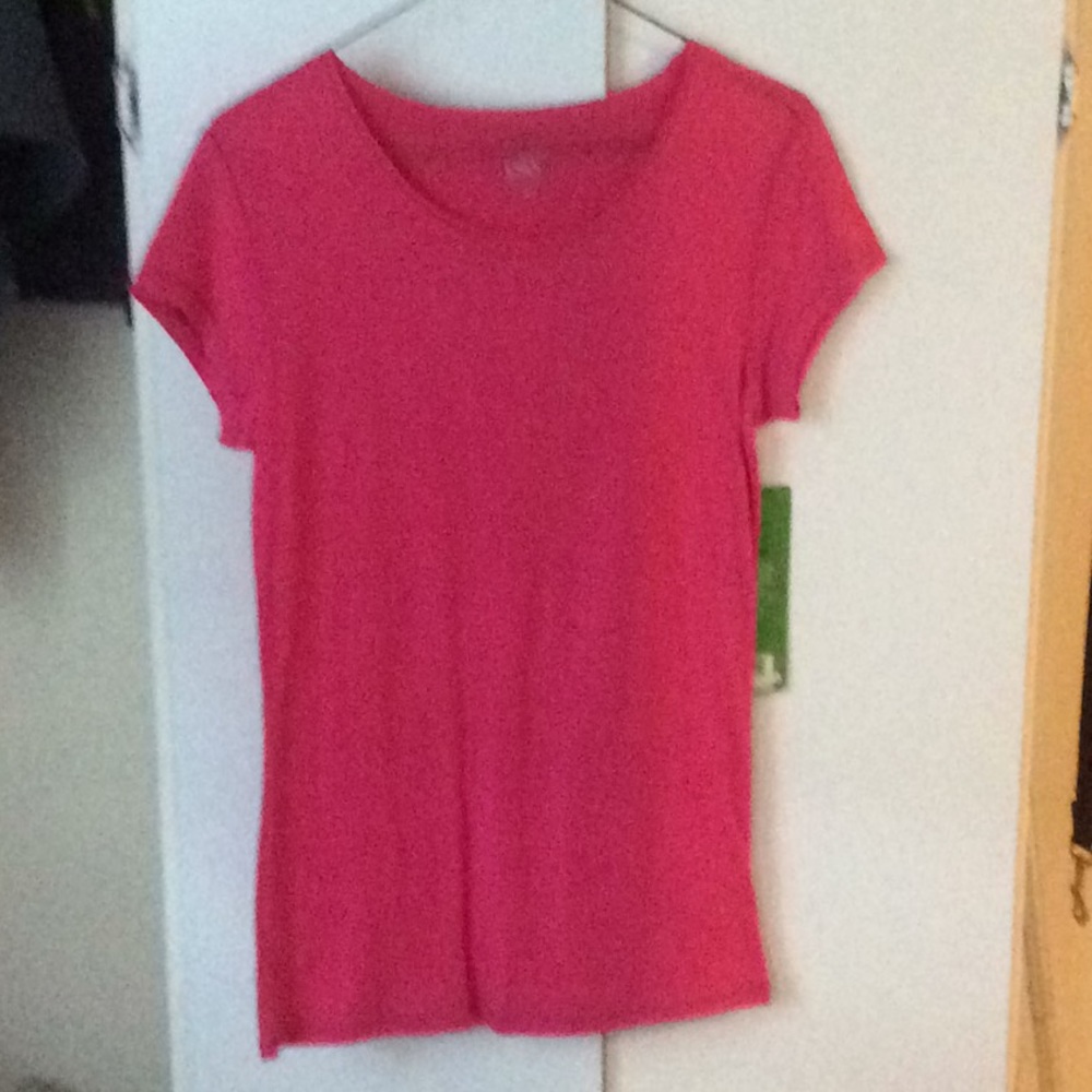 Green shirt, made of bamboo